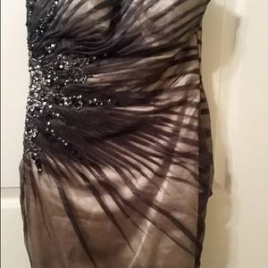 Short strapless short dress